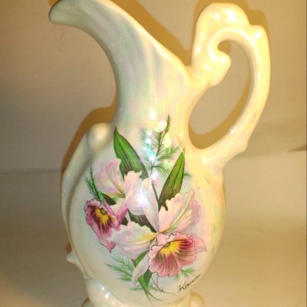Vintage Hawaii Flora decent Ceramic Vase